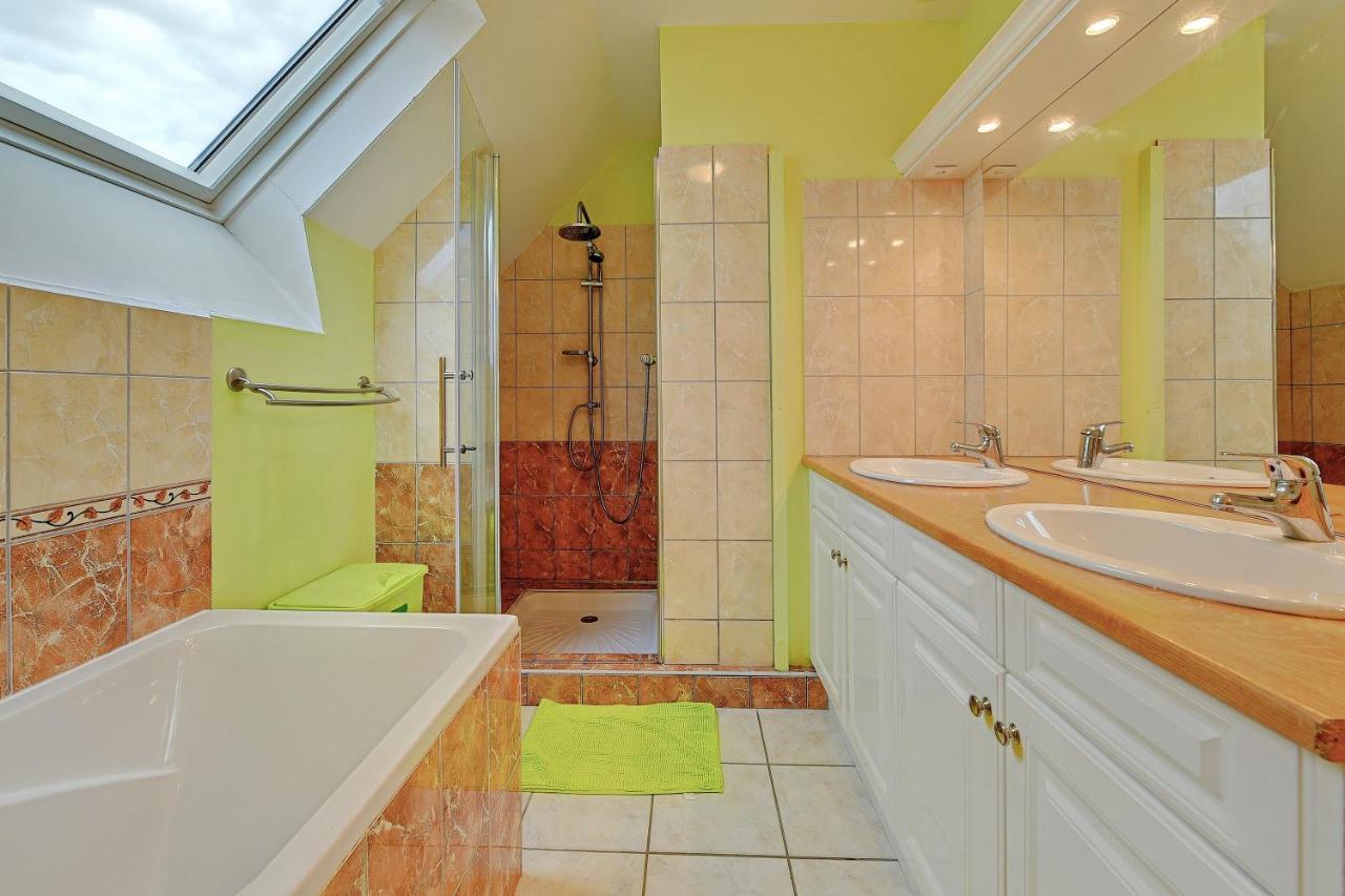 Gite Baie Du Mont Saint Michel别墅 外观 照片
